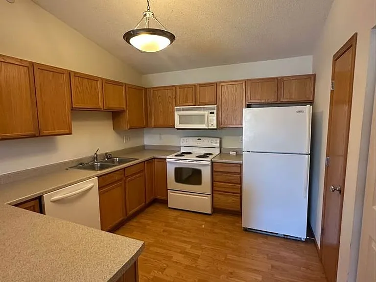 1415 N Jones Blvd #1455 — Photo 3