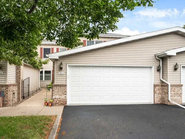 1504 Dickenson Ct #16, Neenah, WI 54956