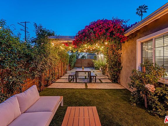 4th image of 1937 W 29th St