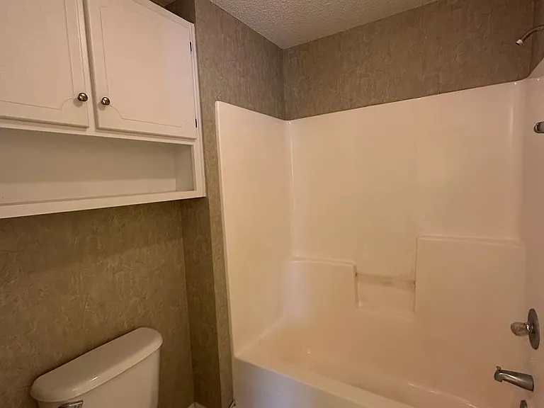 105 S Springview Dr — Photo 22