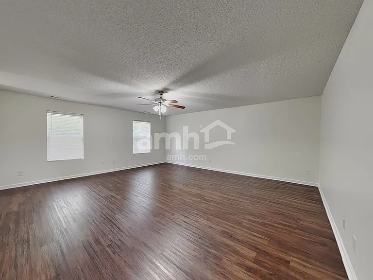 2305 Apple Glen Ln — Photo 11