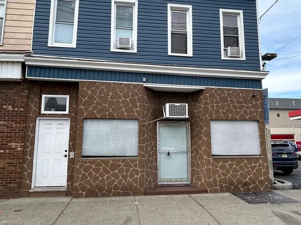 527-531 Kennedy Boulevard image 1 of 9