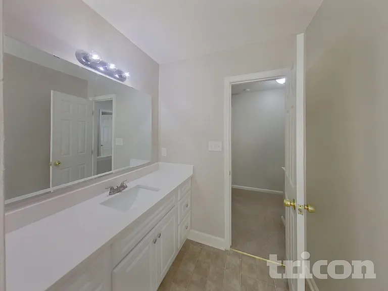 7400 Palmetto Ct — Photo 14