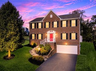 2076 Majestic Dr, Canonsburg, PA 15317
