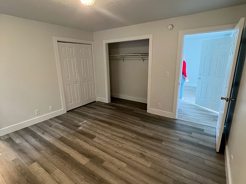 2nd image of 542 Hidden Hills Dr #3
