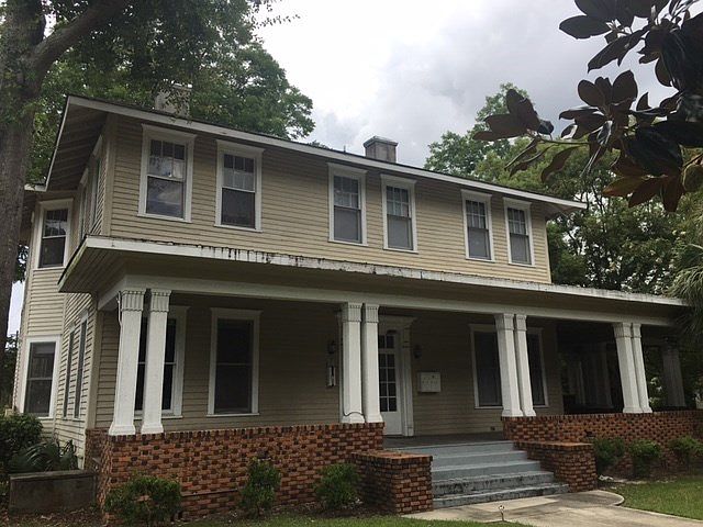 2nd image of 1615 N Patterson St APT 3