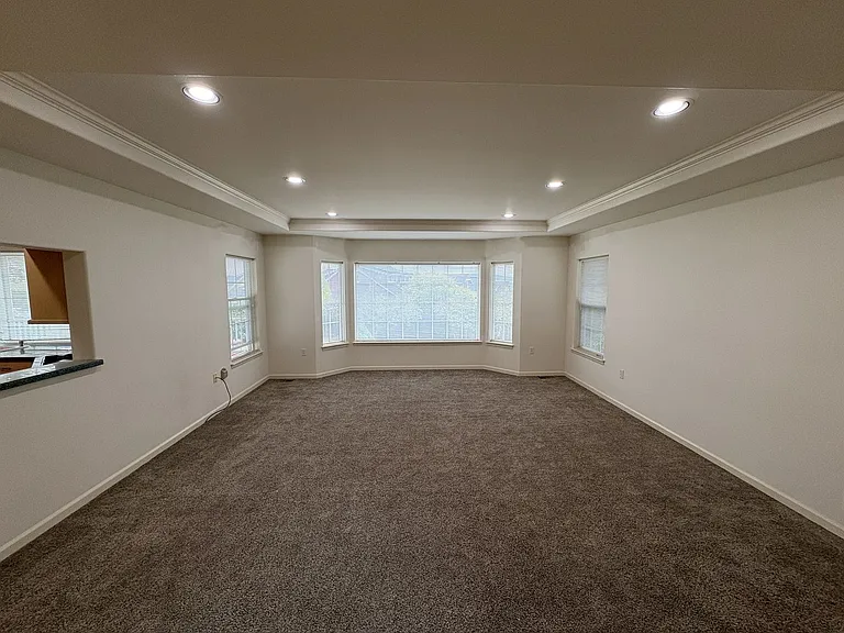 1714 Baker View Ct — Photo 11