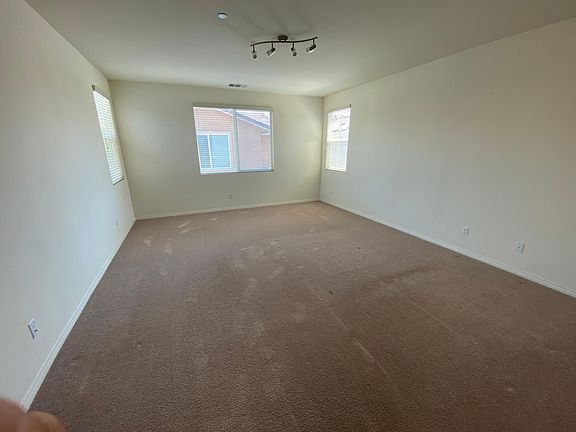 5th image of 6981 Larochelle Way