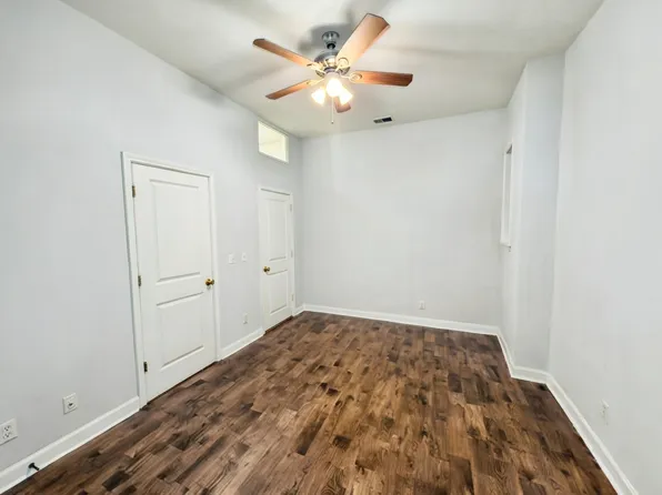 1221 S 4th St, Louisville, KY