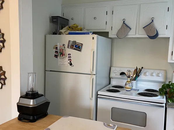 24 S Angell St #1, Providence, RI 02906