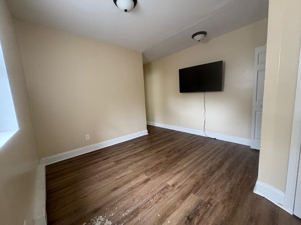 72 Mill River St #EE