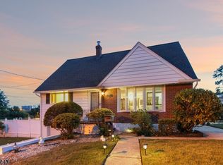 201 Cedar St, Ridgefield Park, NJ 07660