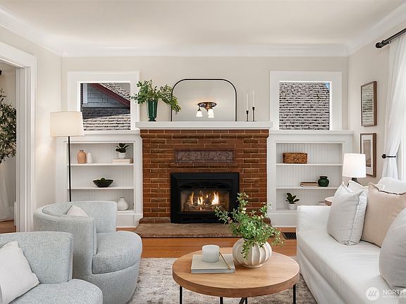 5th image of 3918 Wallingford Avenue N