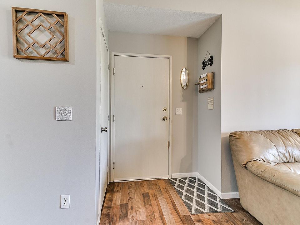 1st image of 5908 Sutton Pl APT 11