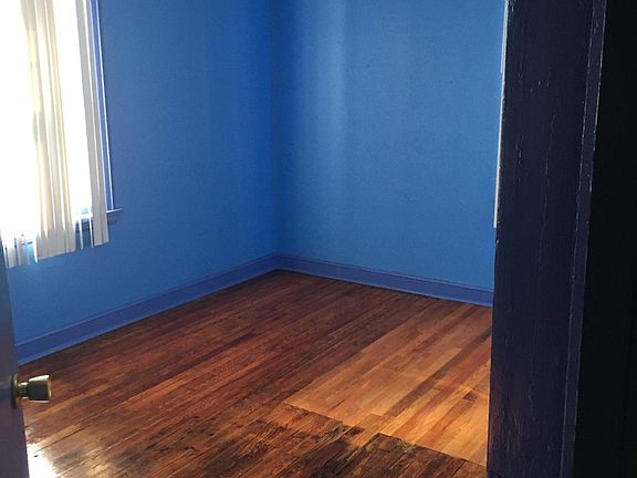 Downstairs Blue Bedroom