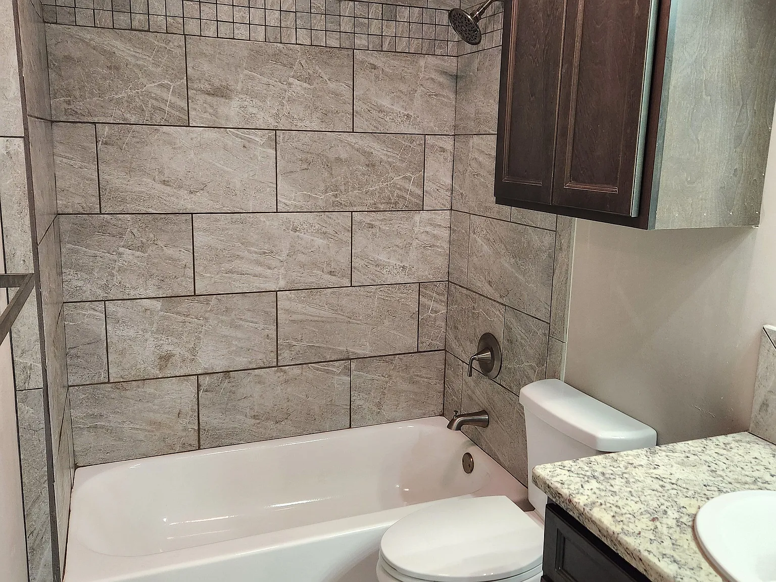 3 bed, 2.0 bath, 1233 sqft, $1,750 — Photo 3