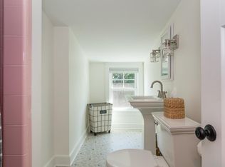 31B Oak St, Wellesley, MA 02482