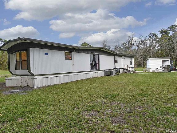 3rd image of 5527 SE 223rd St