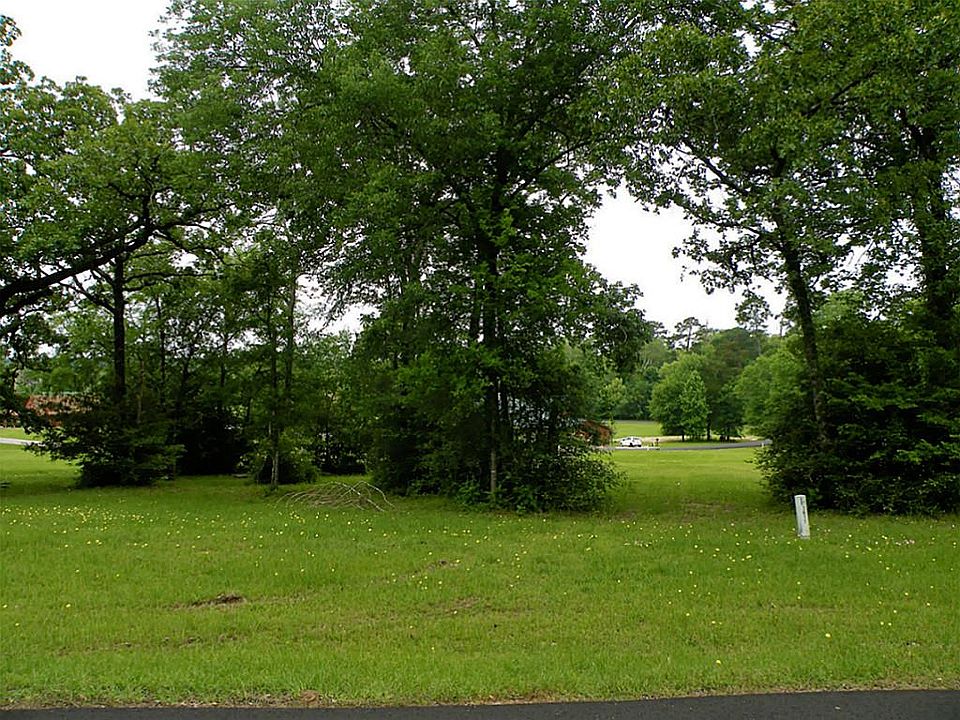1st image of 24 Lakecrest Ln
