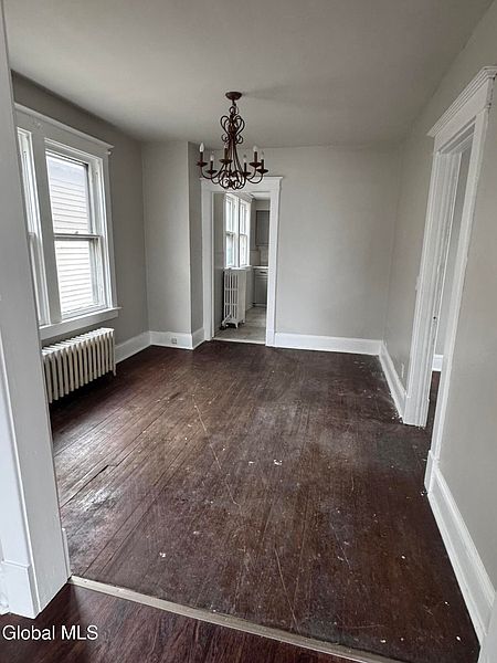 5th image of 248 Catherine Street