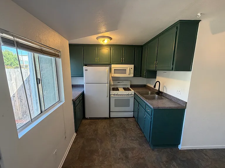 9321 Encina Ave #B — Photo 3