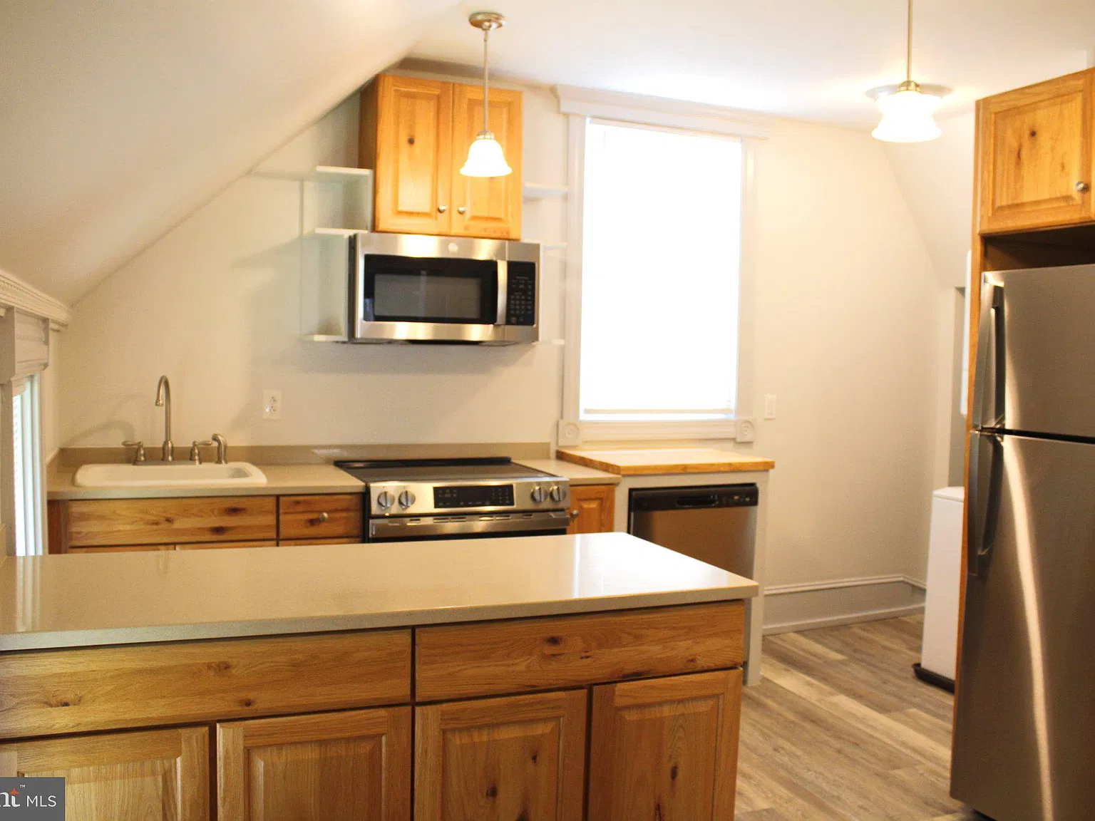 1 bed, 1.0 bath, $1,500 — Photo 4