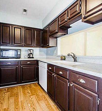 5th image of 306 Gambrill Ct