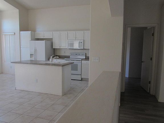 2nd image of 15882 W Woodlands Ave