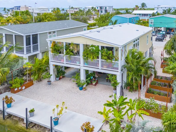 1183 De Lussan Ln, Cudjoe Key, FL 33042