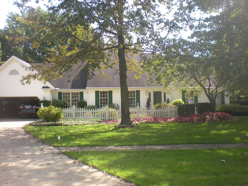 1st image of 32288 Acacia Ct