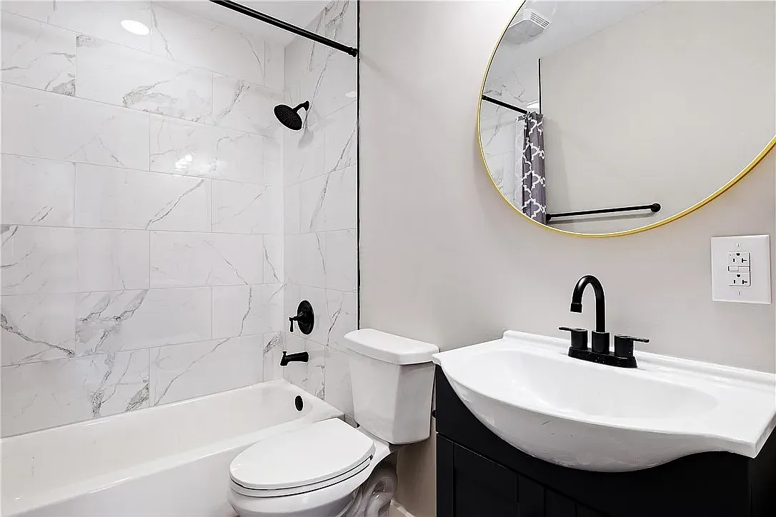 3 bed, 1498 sqft, $2,100 — Photo 3