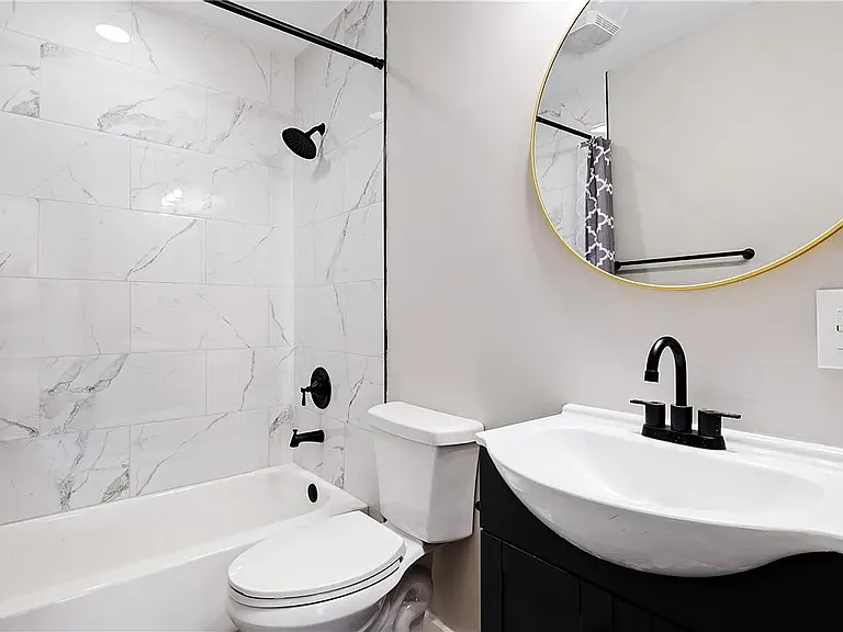 451 Neff St — Photo 3