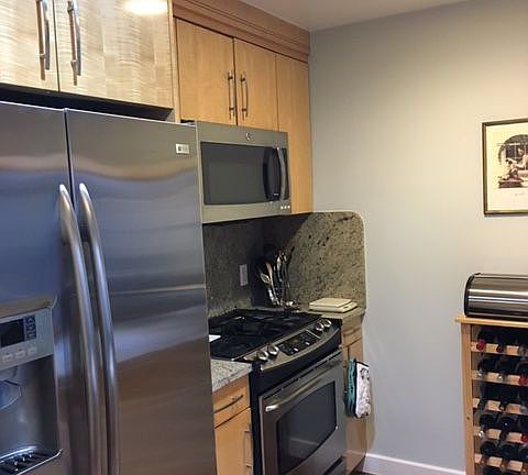 3rd image of 161-169 E 110th St #4G