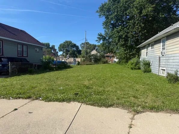 943 Sibley St, Hammond, IN 46320