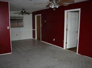 925 Cedar Cir, Tavares, FL 32778