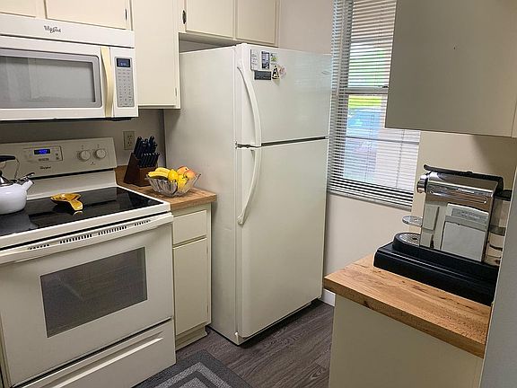 5th image of 9917 Three Lakes Cir