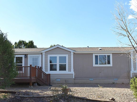 2nd image of 8 Maplewood Cir