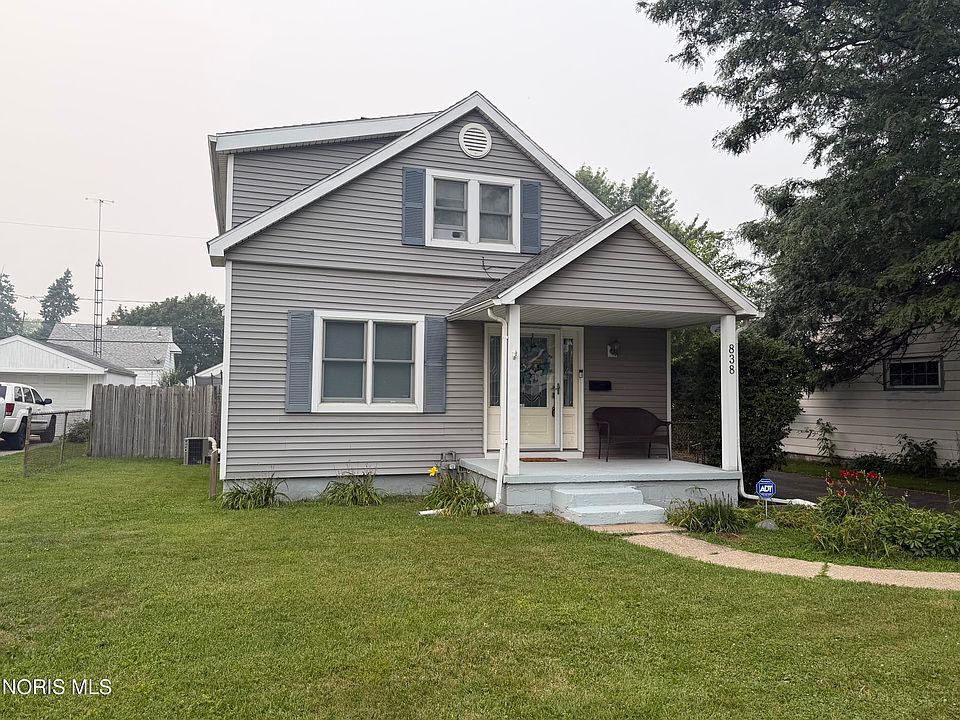 1st image of 838 Custer Dr