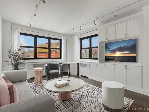 240 East 76th Street image 1 of 12