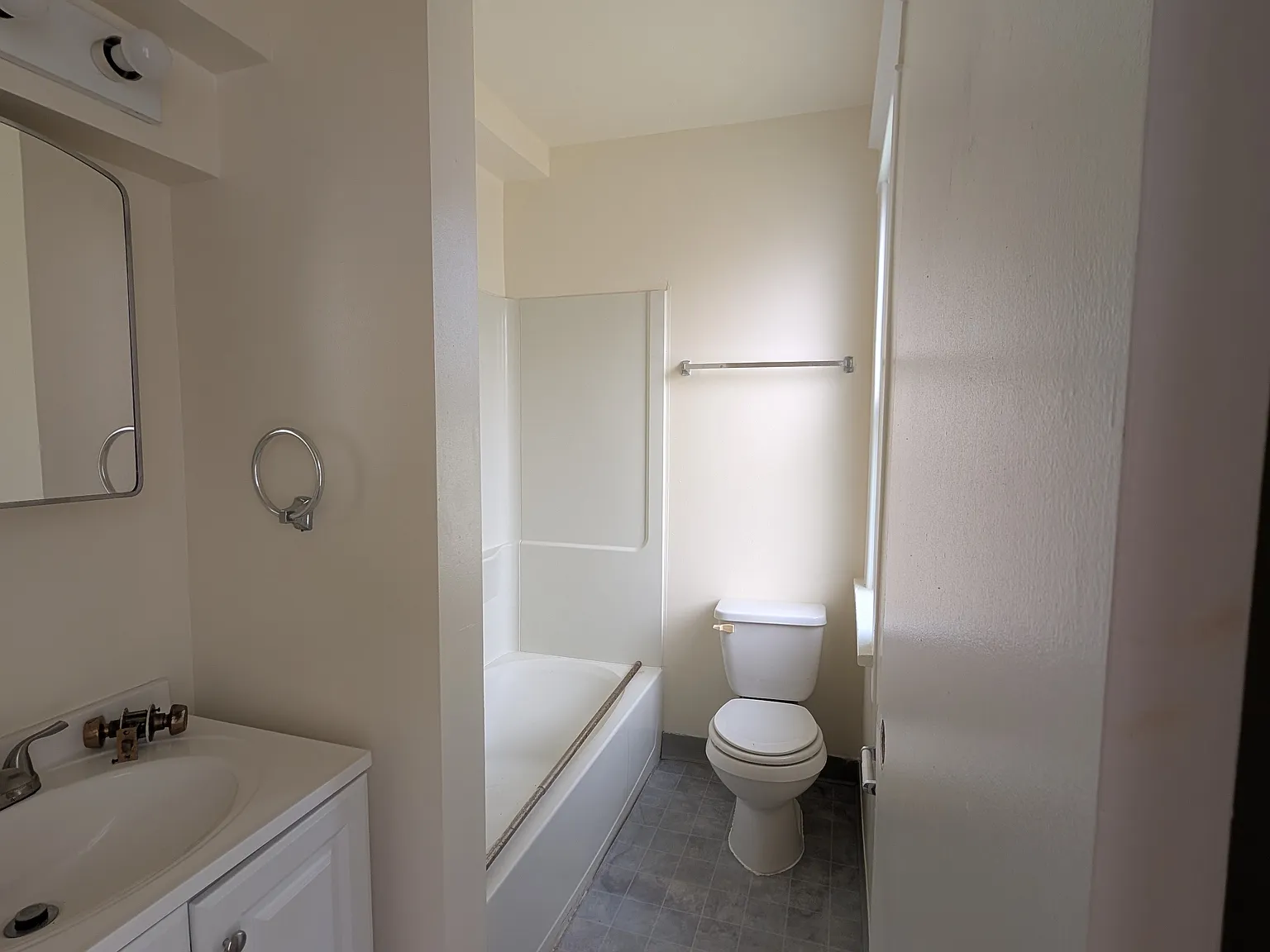 1 bed, $925 — Photo 2