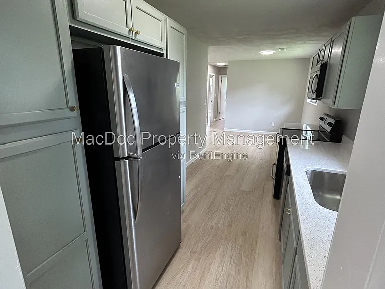 321 Union Ave — Photo 7