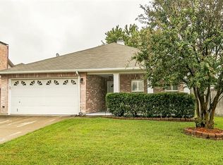 2212 Delaford Dr, Arlington, TX 76002