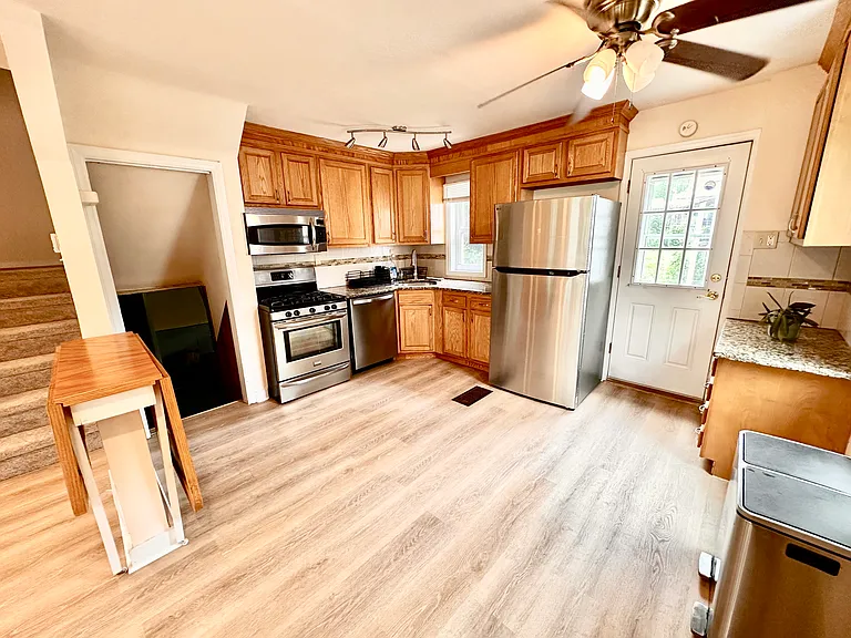 8730 Wissahickon Ave — Photo 6