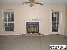 2nd image of 6026 Treetop Ct