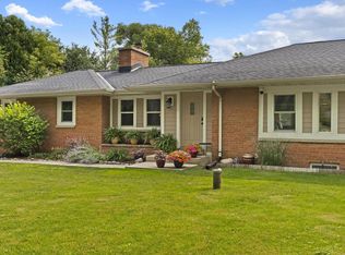 11456 N Solar Ave, Mequon, WI 53097