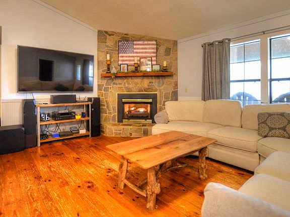 5th image of 54 Ivy Ridge Cir