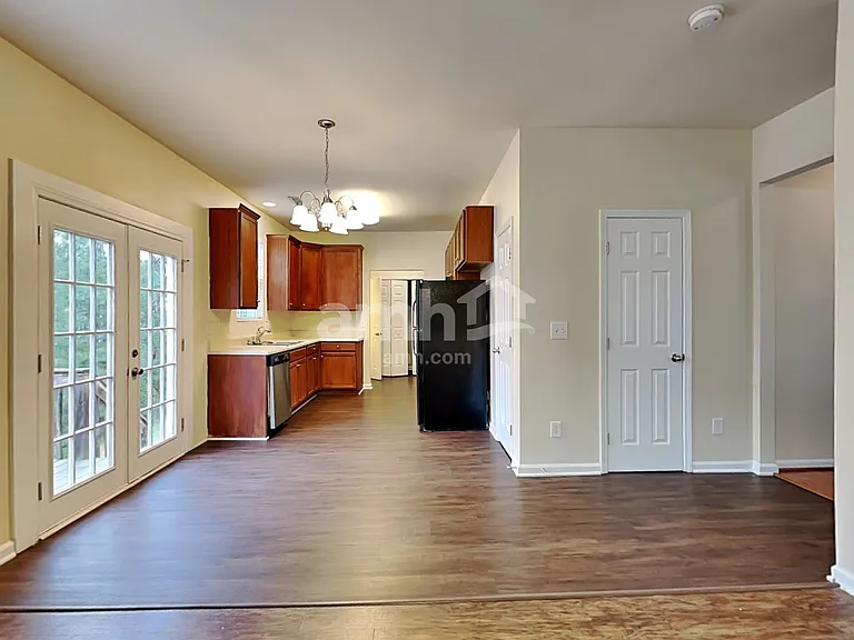 3012 Cardinal Lake Dr — Photo 4