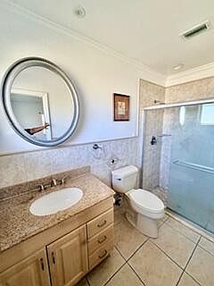 1st image of 5443 Cresthaven Blvd #5443F