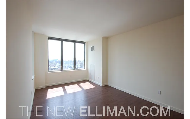 Rented by Douglas Elliman | media 29