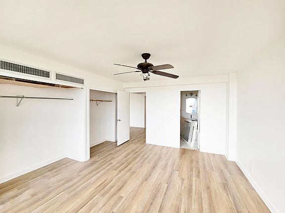 5th image of 5801 N Sheridan Rd APT 1D